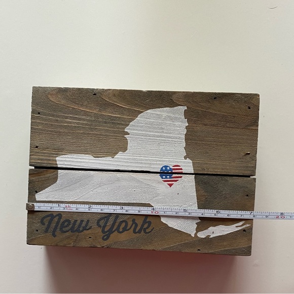 New York home decor wooden sign accent - Picture 7 of 8